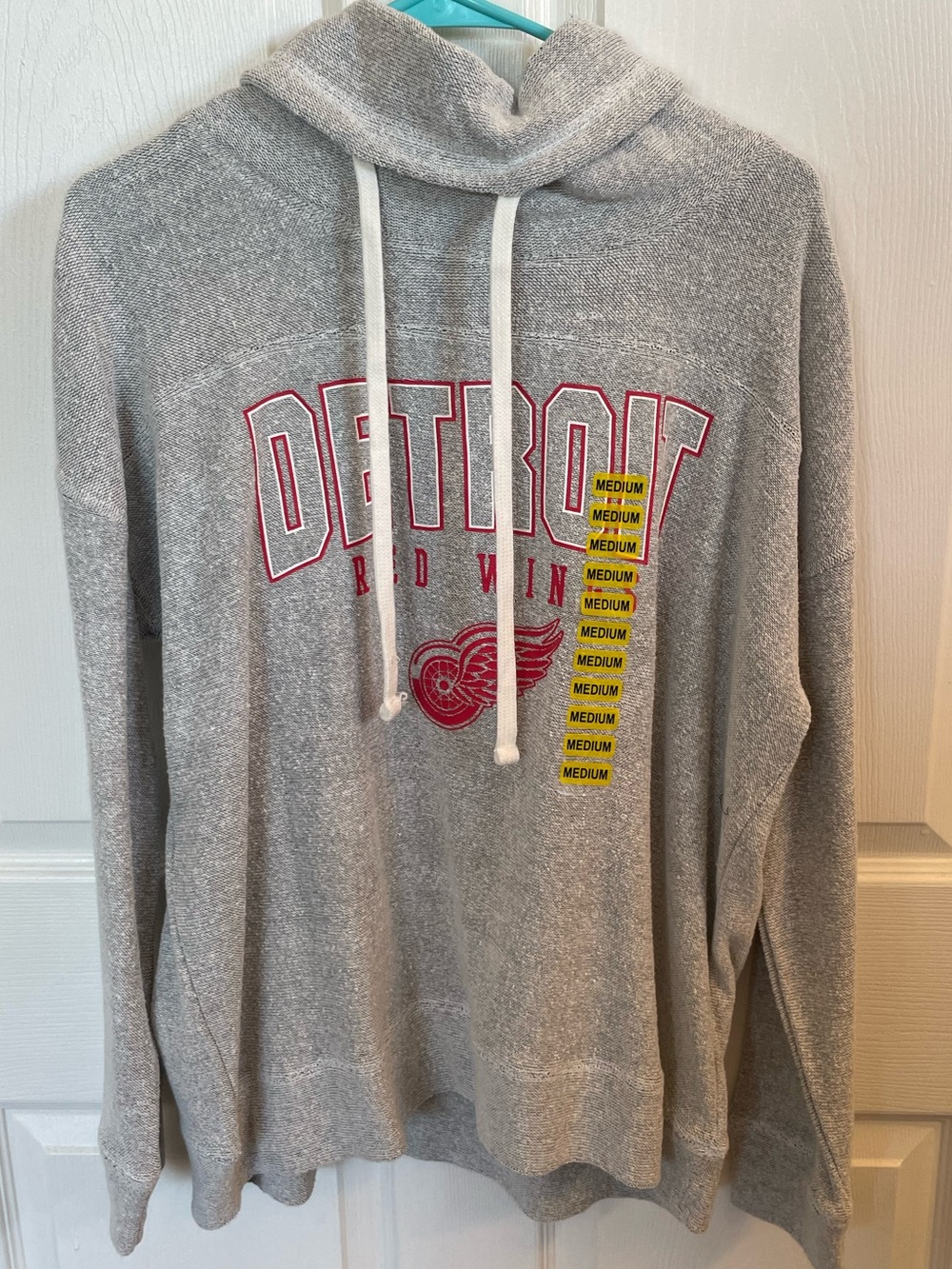 Detroit red wings sweatshirt